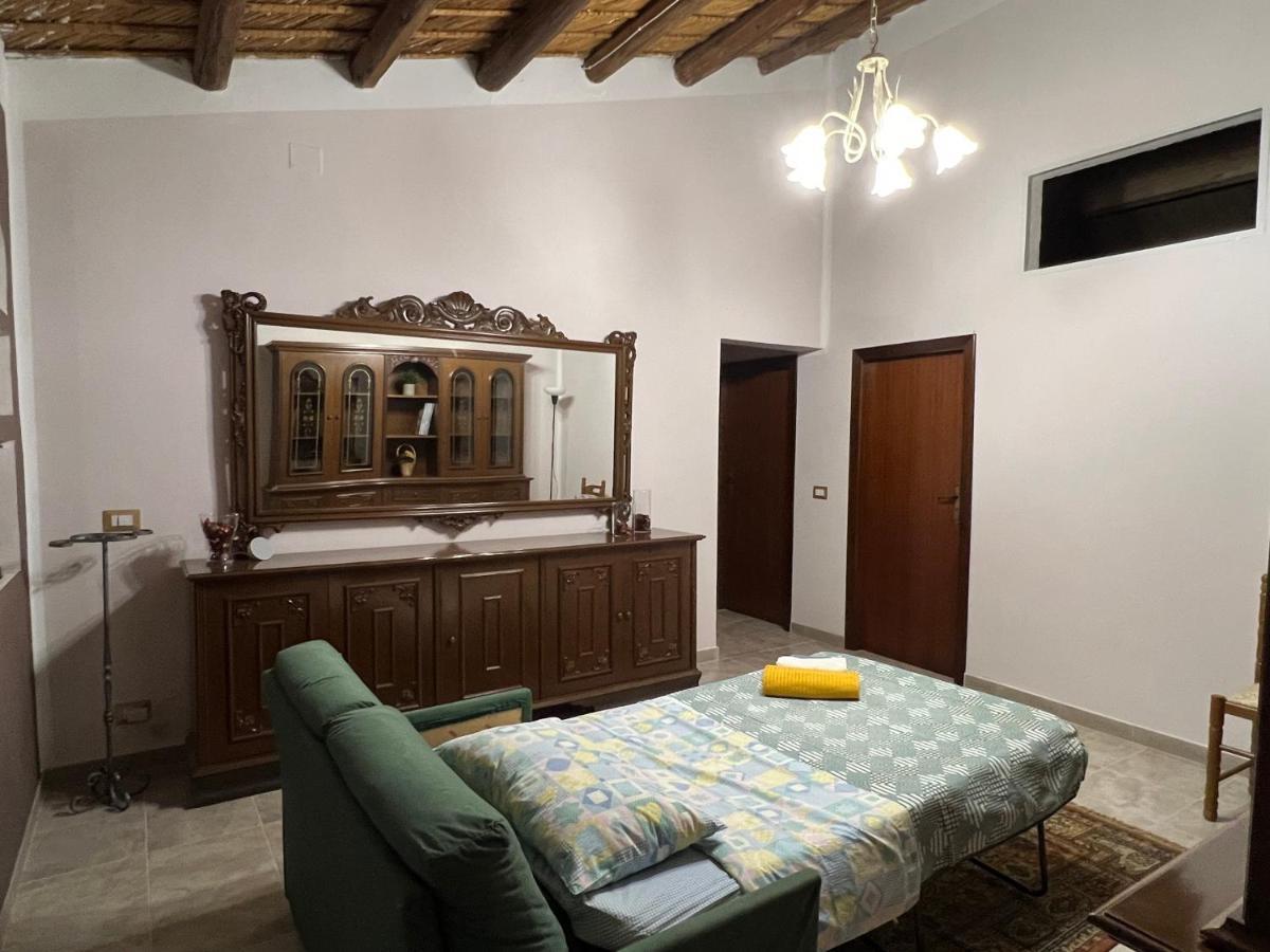 مبيت وإفطار كيارامونتي غولفي Casa Di Mirto المظهر الخارجي الصورة